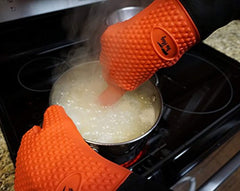 Silicone Heat Resistant Oven Mitts| Waterproof | Insulated Internal Cotton Layer | Full Wrist Protection| Cooking Gloves | 14" Long x 7.5 Wide| 1 Pair, 2 Gloves, 1 pot holder